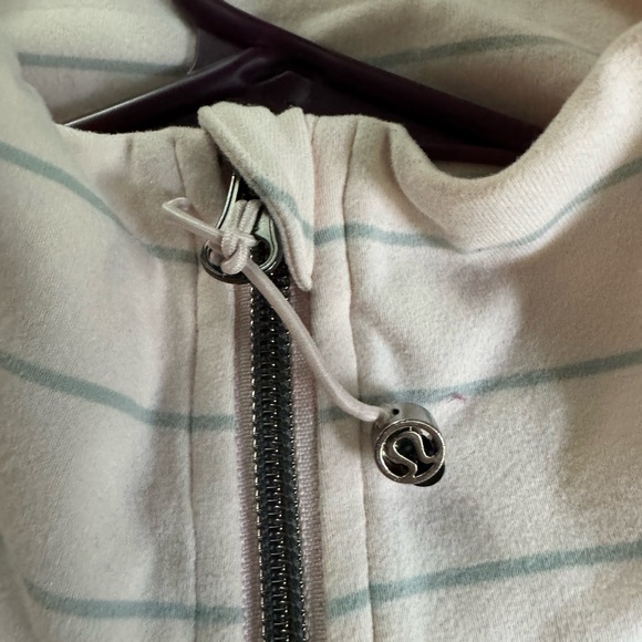 Lululemon Jacket medium - Picture 4 of 4